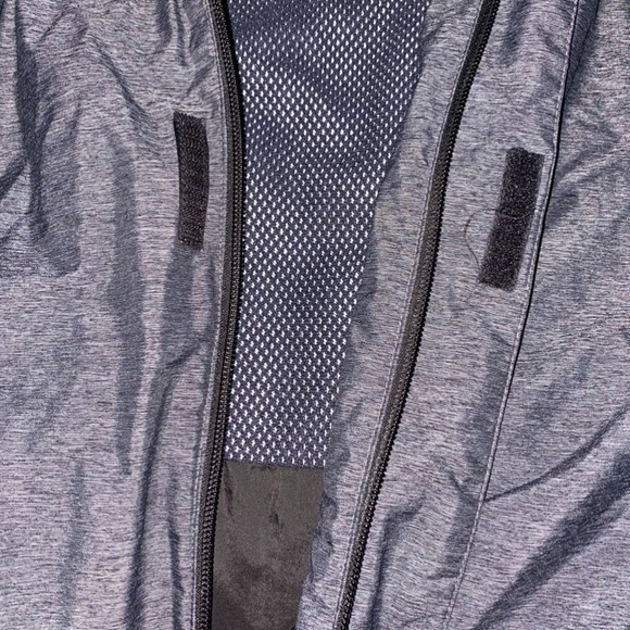 Columbia rain jacket. - Picture 6 of 7